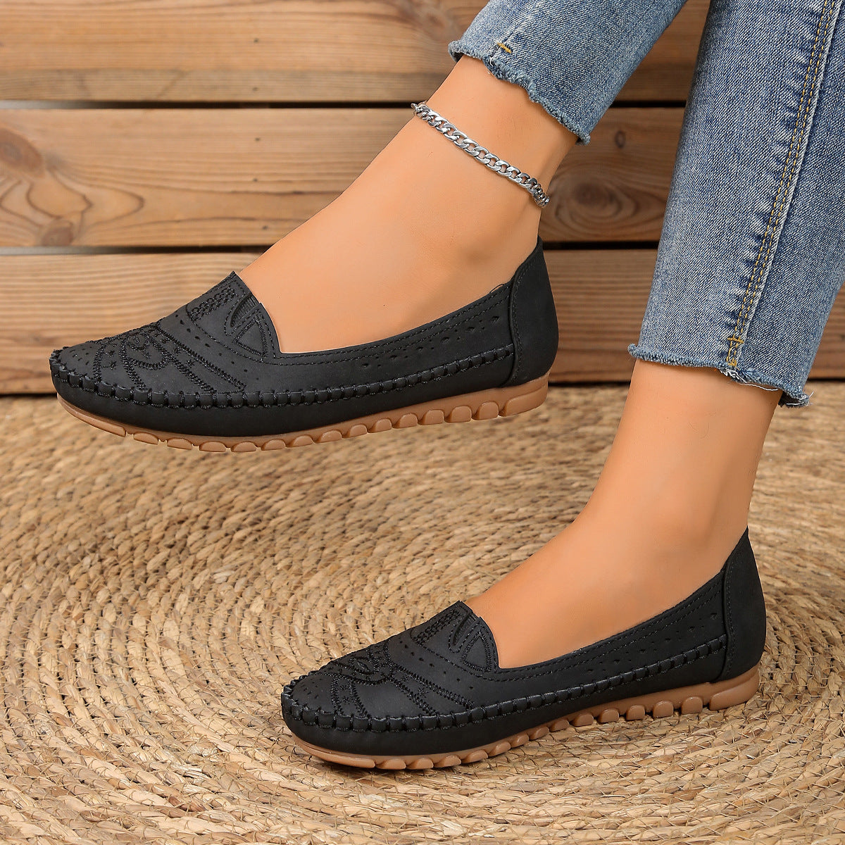 Retro-style women's flat loafers shoes