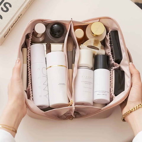 🧼 Easy-clean material | Cosmetic Travel Bag✨💖