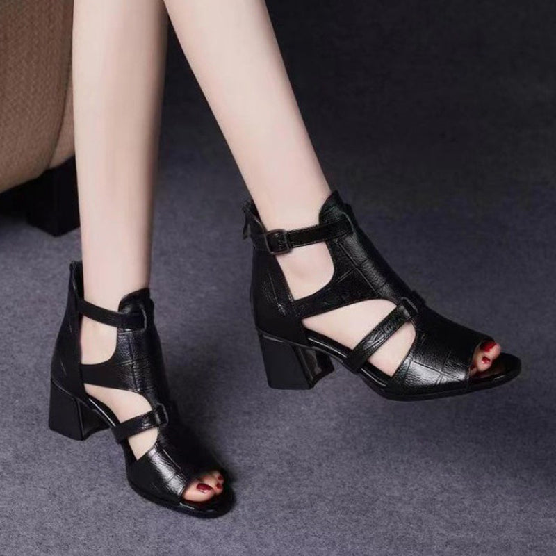 👡2026 New Soft Bottom Hollow Chunky Heel Soft Leather Roman Sandals