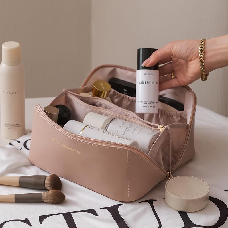 🧼 Easy-clean material | Cosmetic Travel Bag✨💖