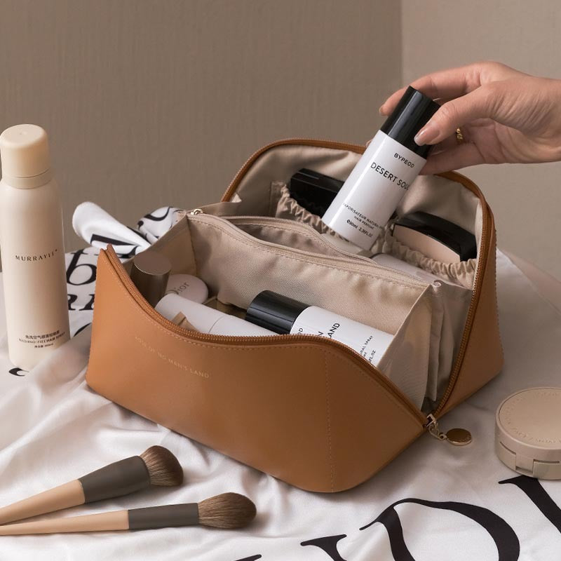 🧼 Easy-clean material | Cosmetic Travel Bag✨💖