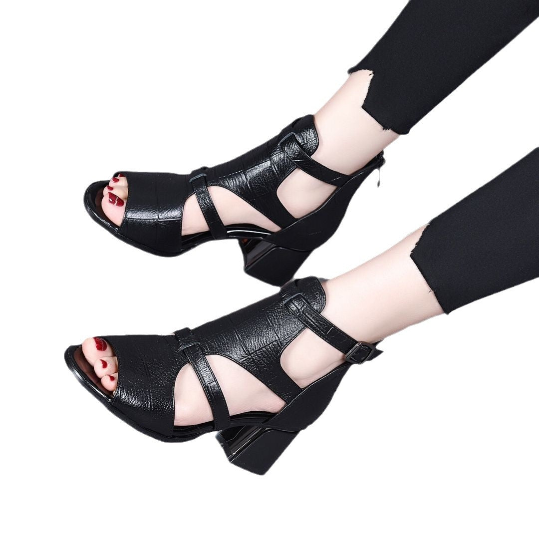 👡2026 New Soft Bottom Hollow Chunky Heel Soft Leather Roman Sandals
