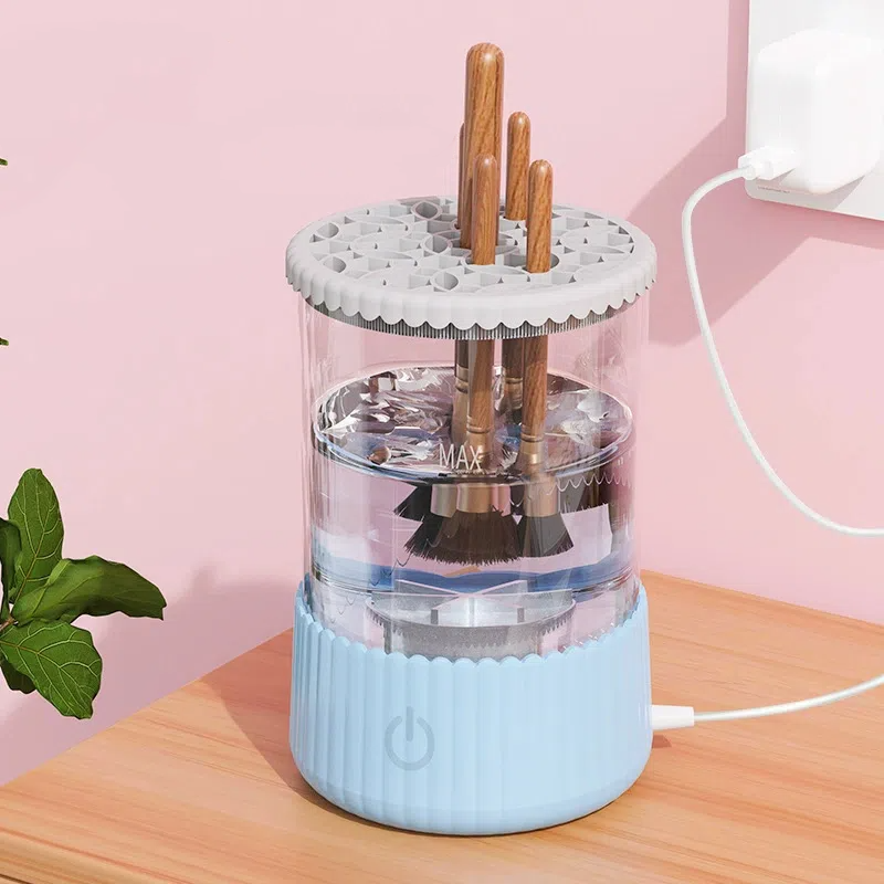 🖌️ Compatible with All Brush Sizes – Gentle, Fast & Effective Cleaning! 💨