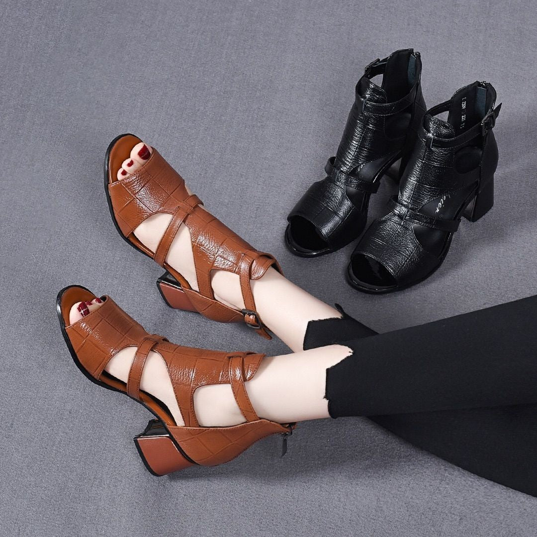 👡2026 New Soft Bottom Hollow Chunky Heel Soft Leather Roman Sandals